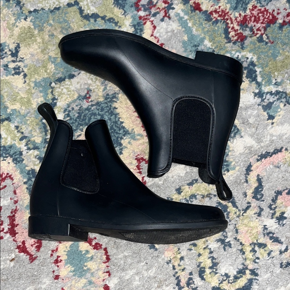 Black Chelsea Rain Boots